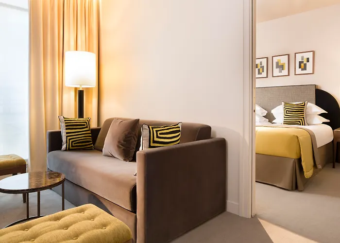 Le Tsuba Hotel París